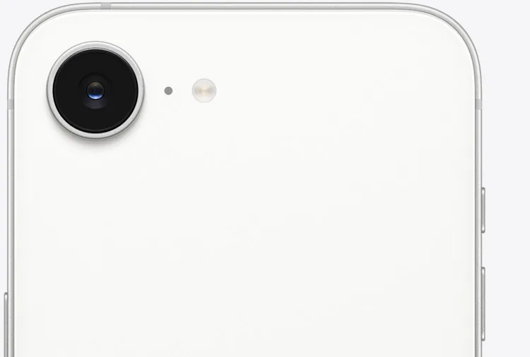 Apple iPhone 17e white