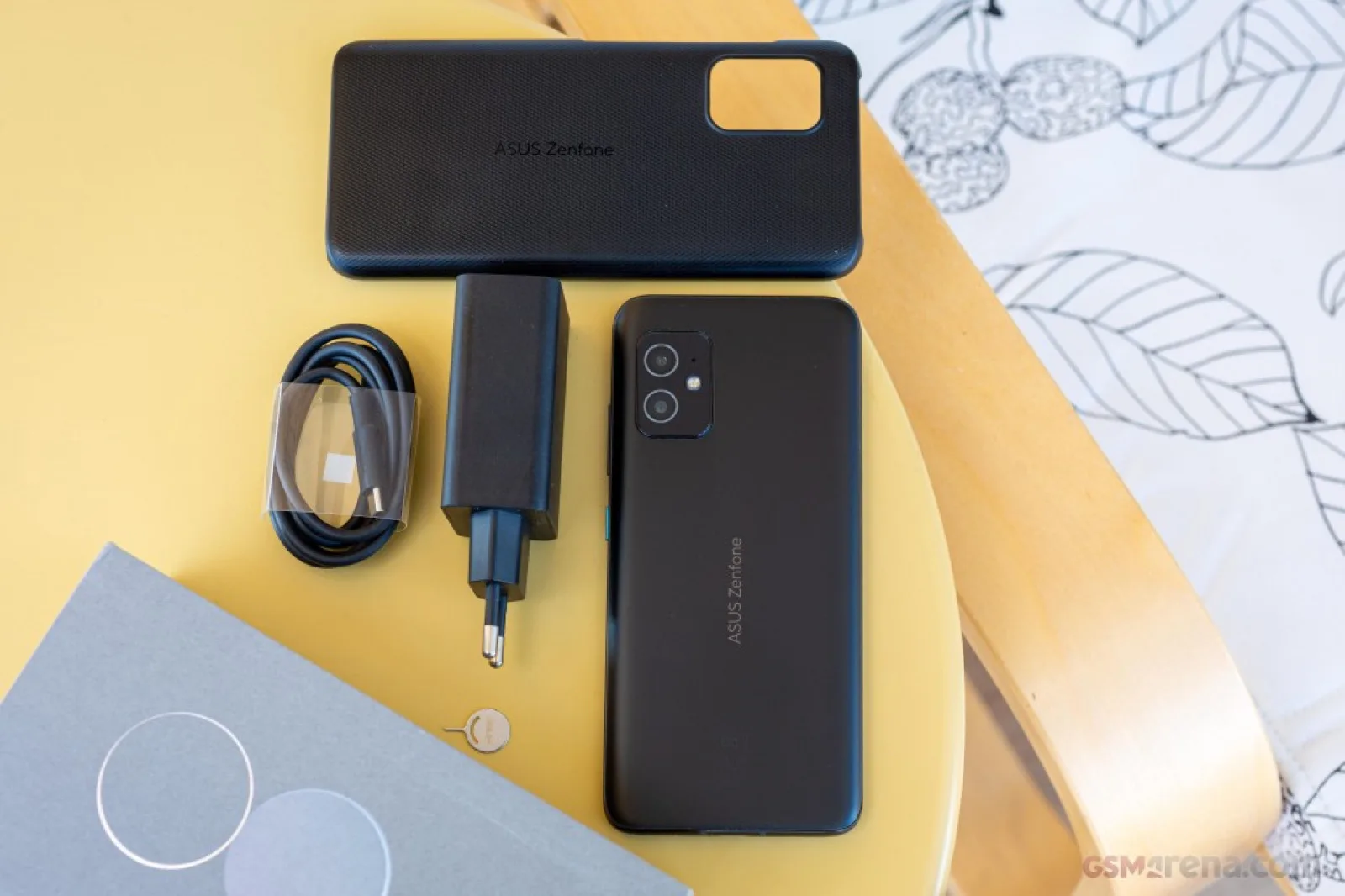 Asus Zenfone 8